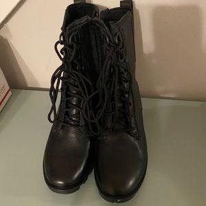 Sorel black boots